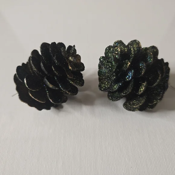 HANDCRAFTED Pinecone Pierced Earrings HANDPAINTED Holiday Jewelry Accessories - Picture 14 of 15